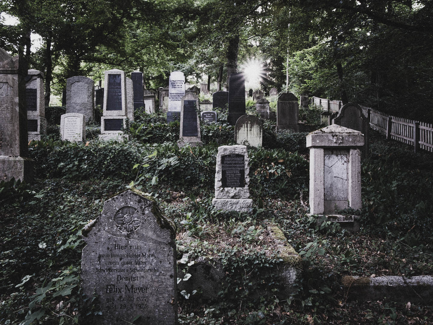 Bodenfeldem Jüdischer Friedhof